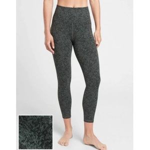 Athleta Leggings XS Green Floral High Rise Salutation Stash Pocket Texture 7/8